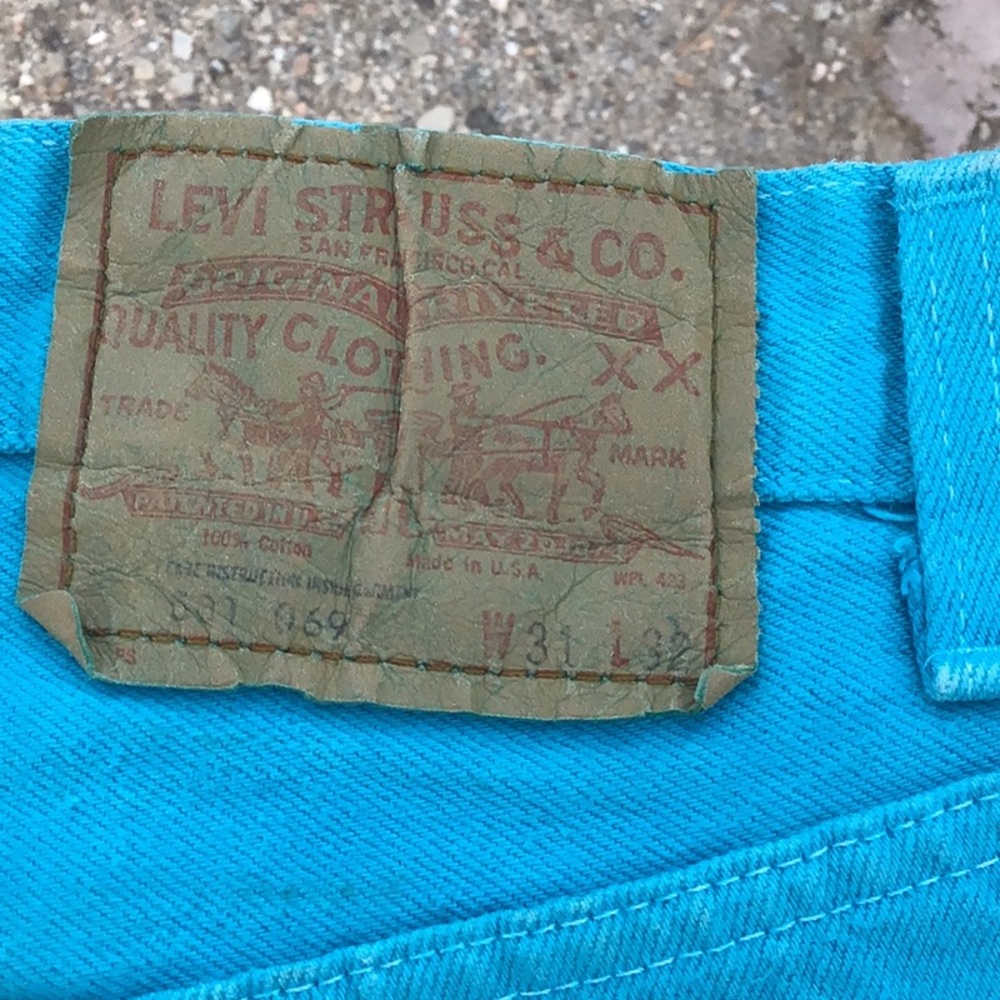 Levi's Vibrant Turquoise Straight Jeans vintage yr 84 USA 31/30 used conditions - Picture 5 of 16